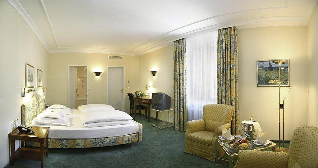 Hotel Bayerischer Hof Линдау Экстерьер фото